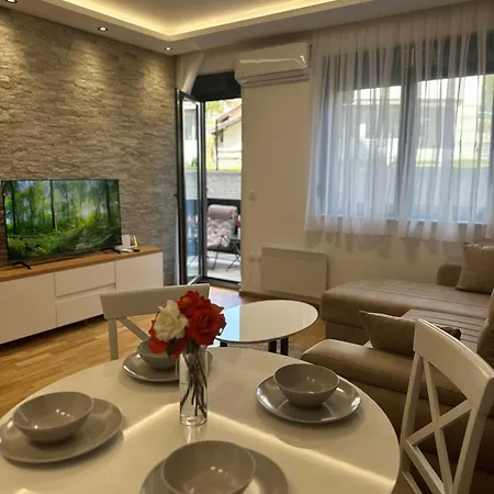 Shani Apartment